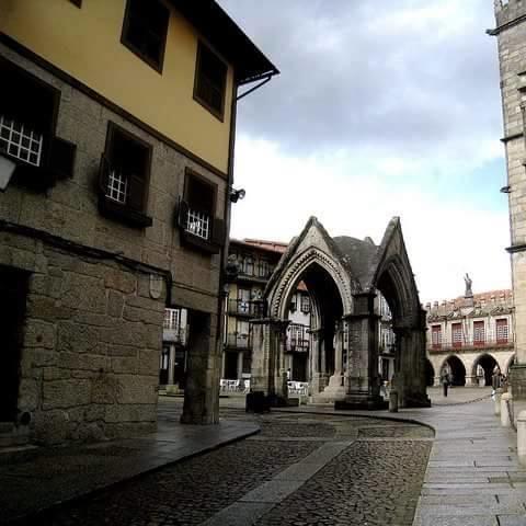 A L Da Praca Hotel Guimarães Exterior foto